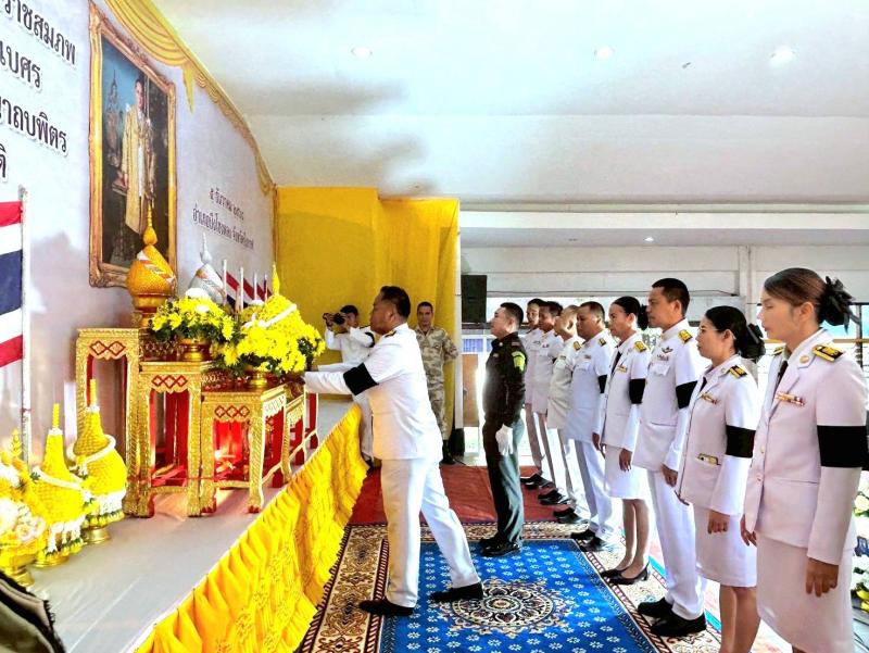 เทศบาลตำบลบึงโขงหลง เข้าร่วมกิจกรรมเนื่องในวันคล้ายวันพระบรมราชสมภพ พระบาทสมเด็จพระบรมชนกาธิเบศร มหาภูมิพลอดุลยเดชมหาราช บรมนาถบพิตร วันชาติและวันพ่อแห่งชาติ ๕ ธันวาคม ๒๕๖๘