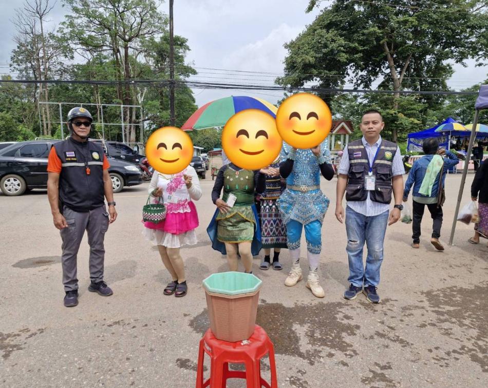 วันพฤหัสบดี ที่ 7 สิงหาคม 2568 นายกเก่ง วิทยา ภารจรัส นายกเทศมนตรีตำบลบึงโขงหลง มอบหมายกองสวัสดิการสังคม ร่วมกับงานเทศกิจ ลงพื้นที่ตาม พรบ.ควบคุมการขอทาน บริเวณตลาดสดเทศบาลตำบลบึงโขงหลง 