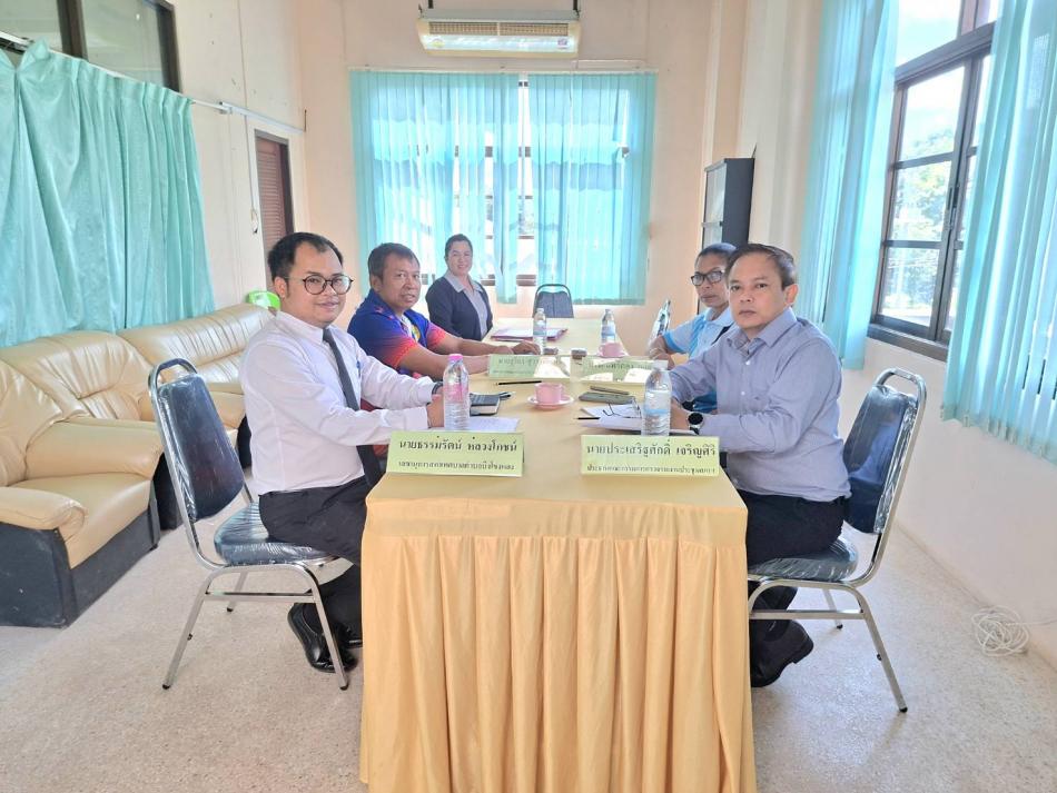 ประชุมคณะกรรมการตรวจรายงานการประชุมสภาเทศบาลตำบลบึงโขงหลง สมัยสามัญ สมัยที่ 3 ครั้งที่ 2 ประจำปี พ.ศ. 2568 เมื่อวันศุกร์ ที่ 29 สิงหาคม 2568