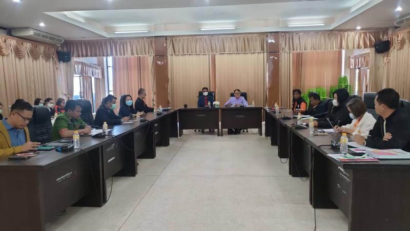 ร.ต.ท.วสันต์ ชัยลา นายกเทศมนตรีตำบลบึงโขงหลง เป็นประธานการประชุม เตรียมจัดงานวันเด็กแห่งชาติ ประจำปี 2566 มีคณะผู้บริหาร, ประธานสภาเทศบาลตำบลบึงโขงหลง ,ปลัดเทศบาลตำบลบึงโขงหลง ,รองปลัดเทศบาลตำบลบึงโขงหลง, หัวหน้าส่วนราชการ และผู้เกี่ยวข้องเข้าร่วมประชุมฯ ณ ห้องประชุมสภาเทศบาลตำบลบึงโขงหลง ชั้น 2